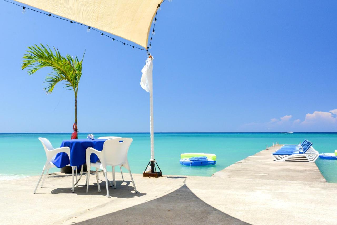 Beach Front Hotel Ocho Rios Exterior foto